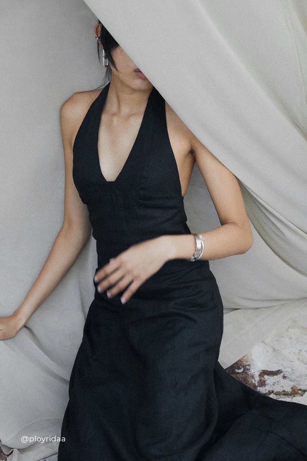 AUDREY BLACK HALTER LINEN MIDI DRESS - Image 6