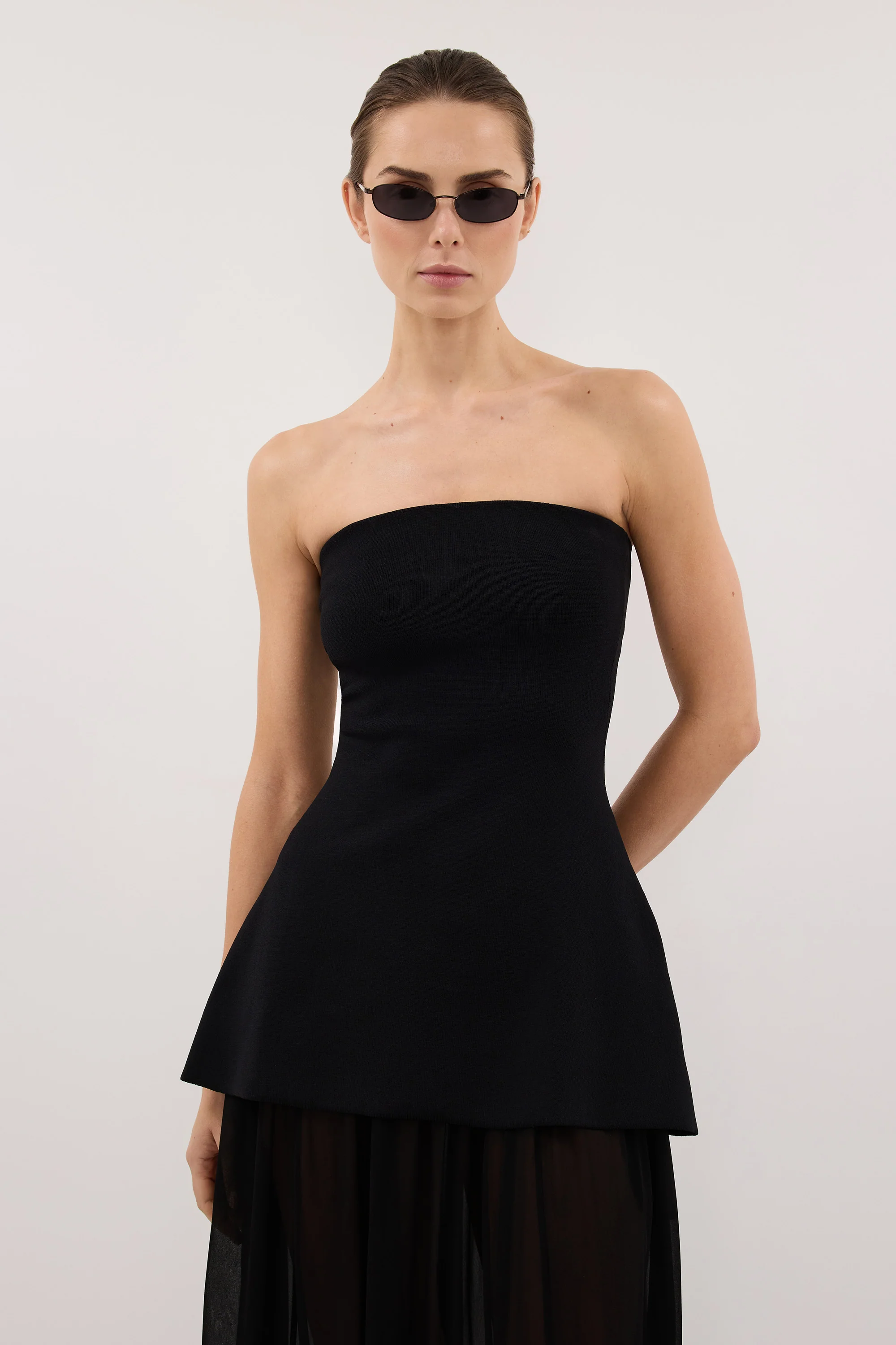 COCO BLACK LONGLINE BANDEAU KNIT TOP - Image 2