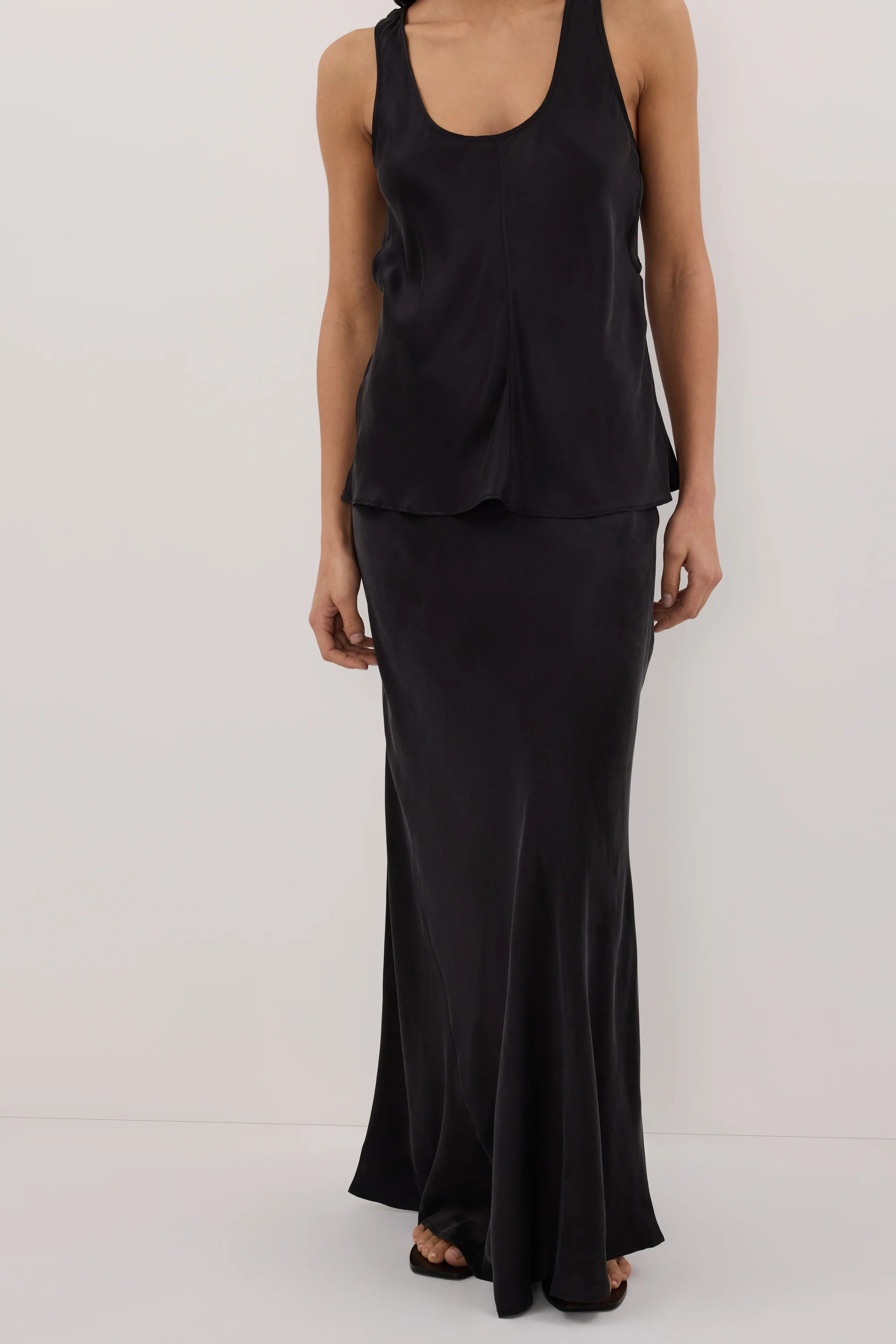 COLETTE BLACK SILK MAXI SKIRT - Image 2