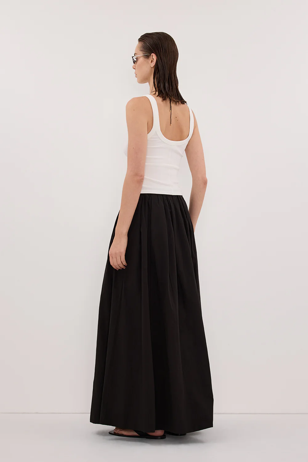 CONAGH BLACK POPLIN MIDI SKIRT - Image 7