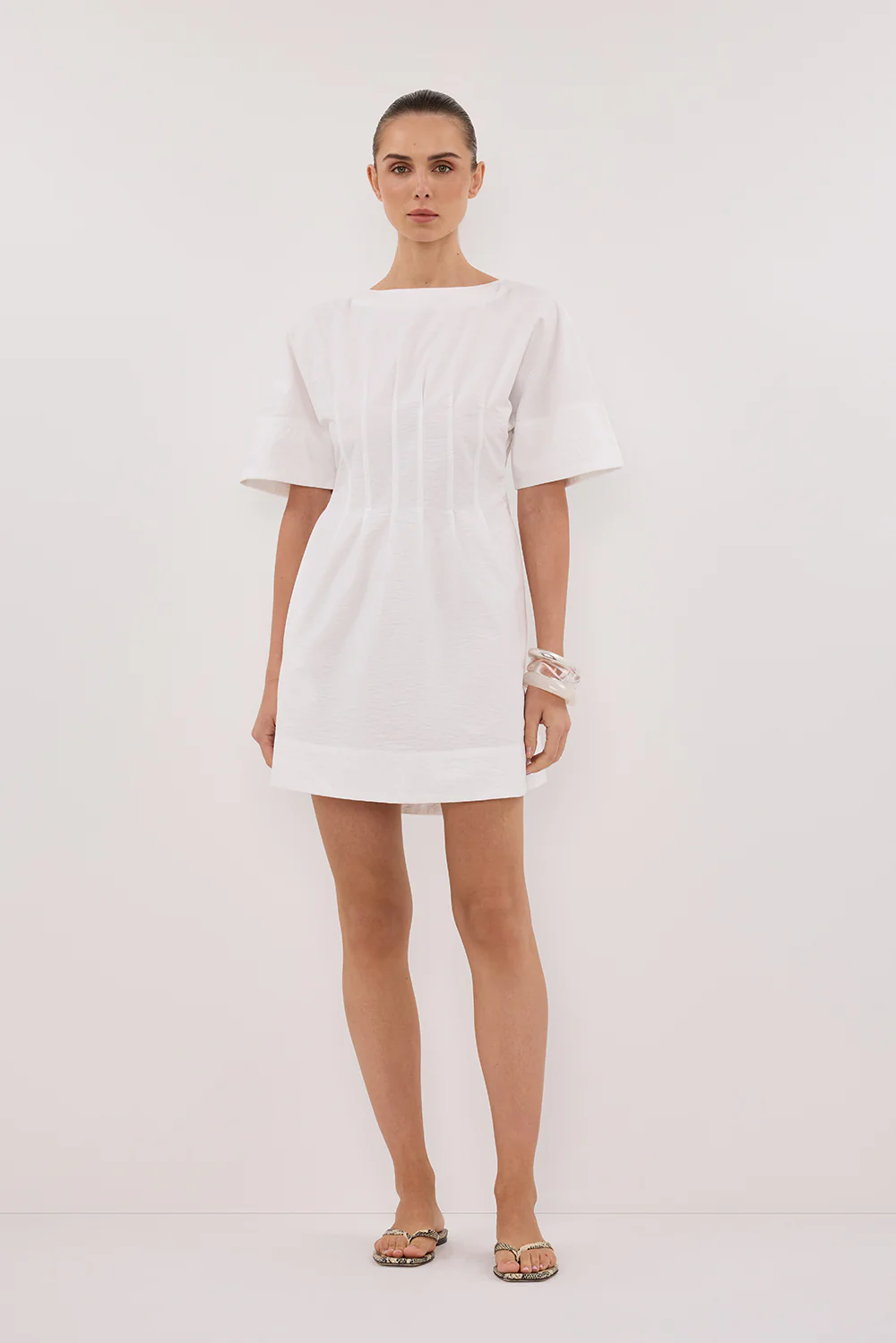 DAPHNE WHITE SLEEVED MINI DRESS