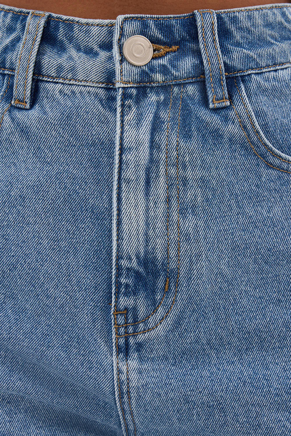 FINN MEDIUM BLUE DENIM SHORT - Image 5