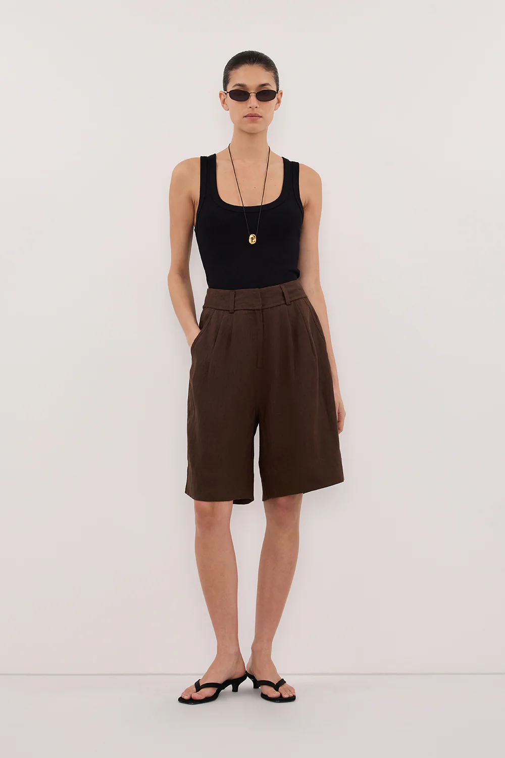 KAYLA BITTER CHOC LINEN BERMUDA SHORT