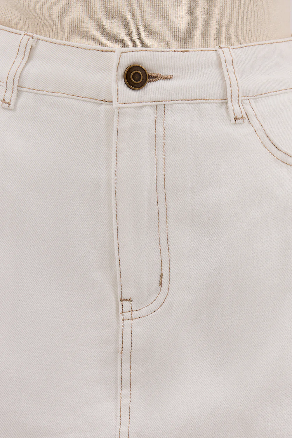 KERA WHITE DENIM A LINE SKORT - Image 6