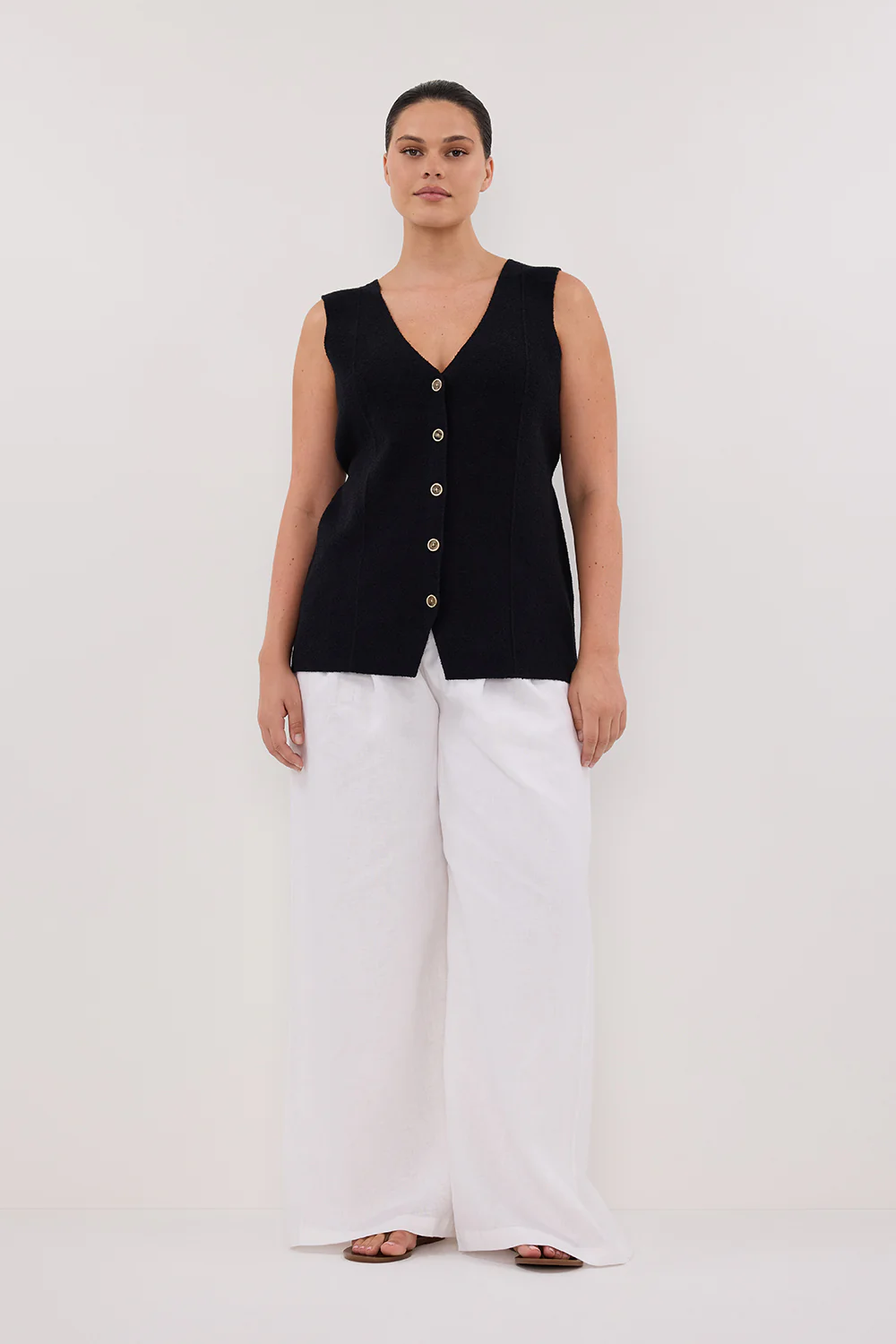 LISA BLACK TAILORED KNIT VEST - Image 7
