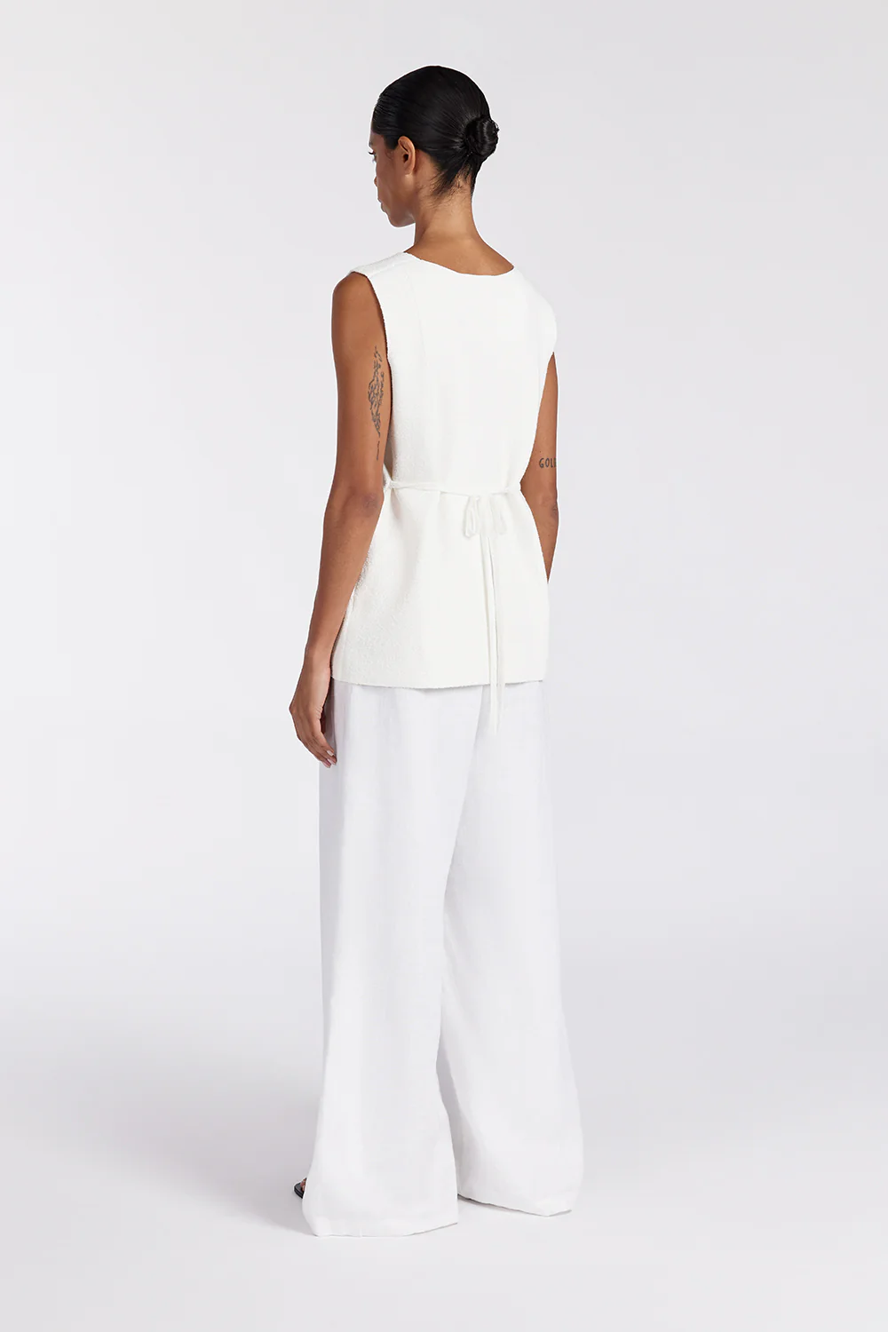 LISA OFF WHITE TAILORED KNIT VEST - Image 4