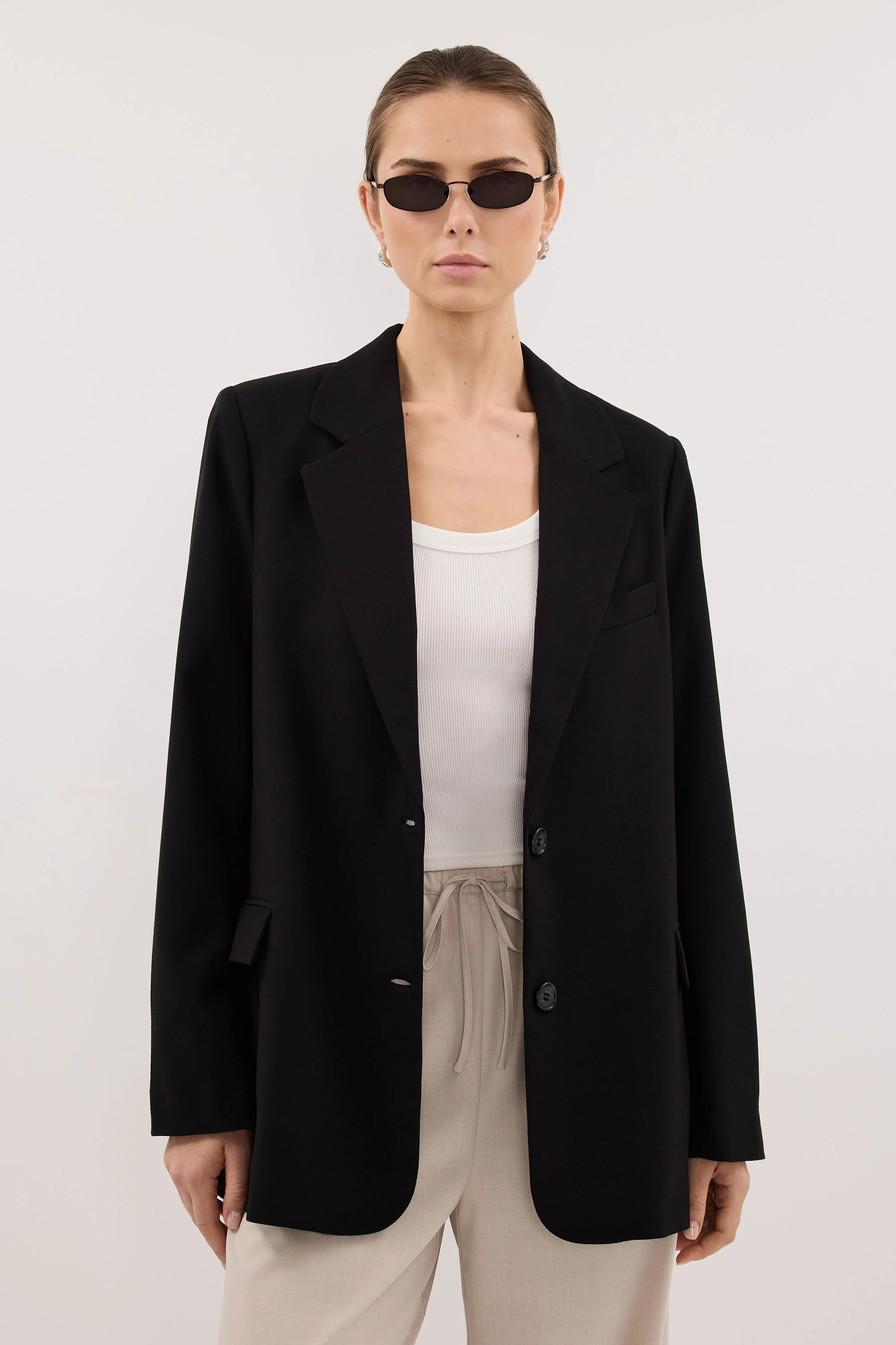 LIZA BLACK OVERSIZED BLAZER - Image 3
