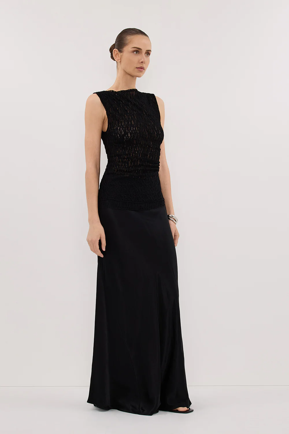 LIZZIE BLACK SLEEVELESS LACE TOP - Image 3