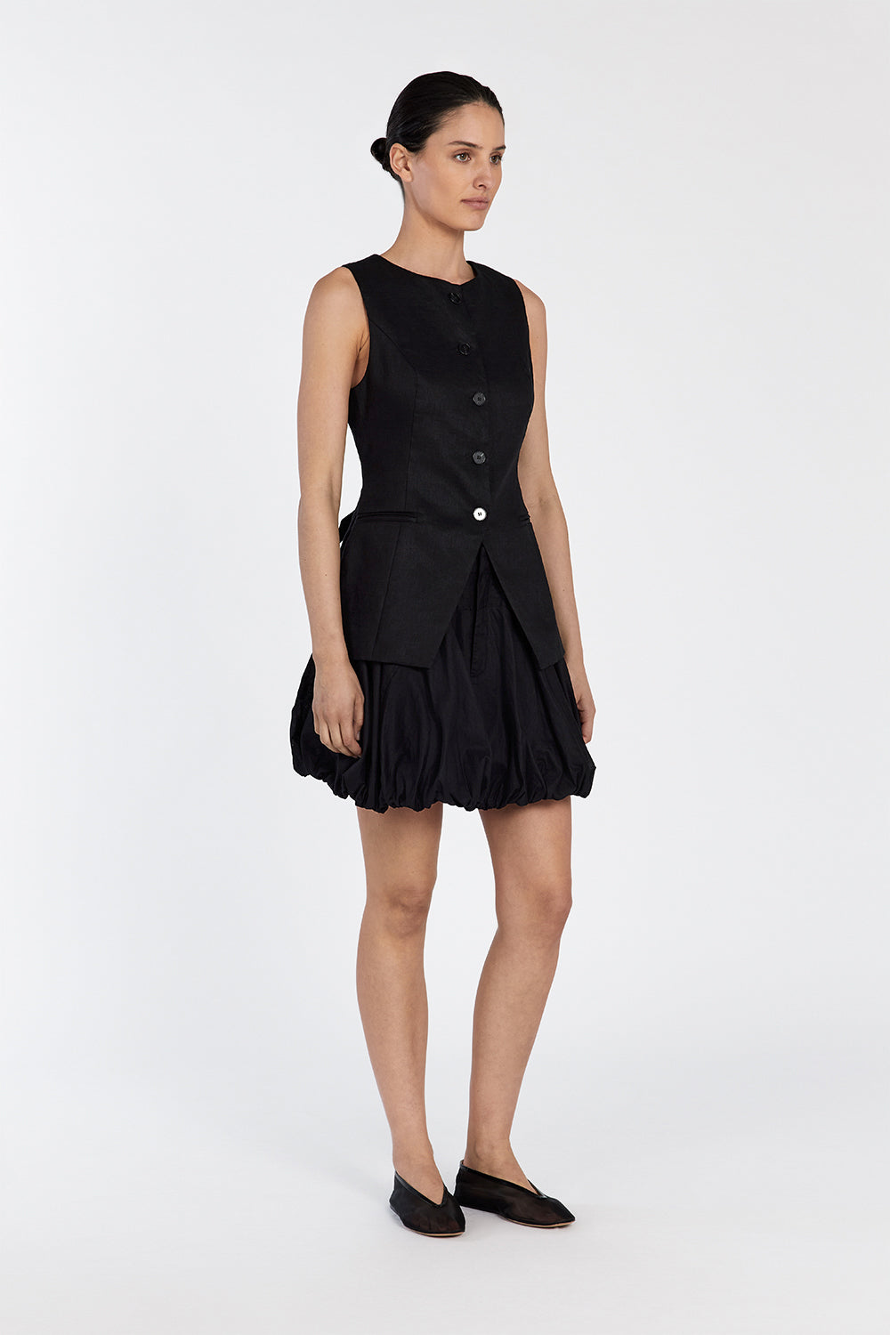 MARIA BLACK LINEN MINI SKIRT - Image 3