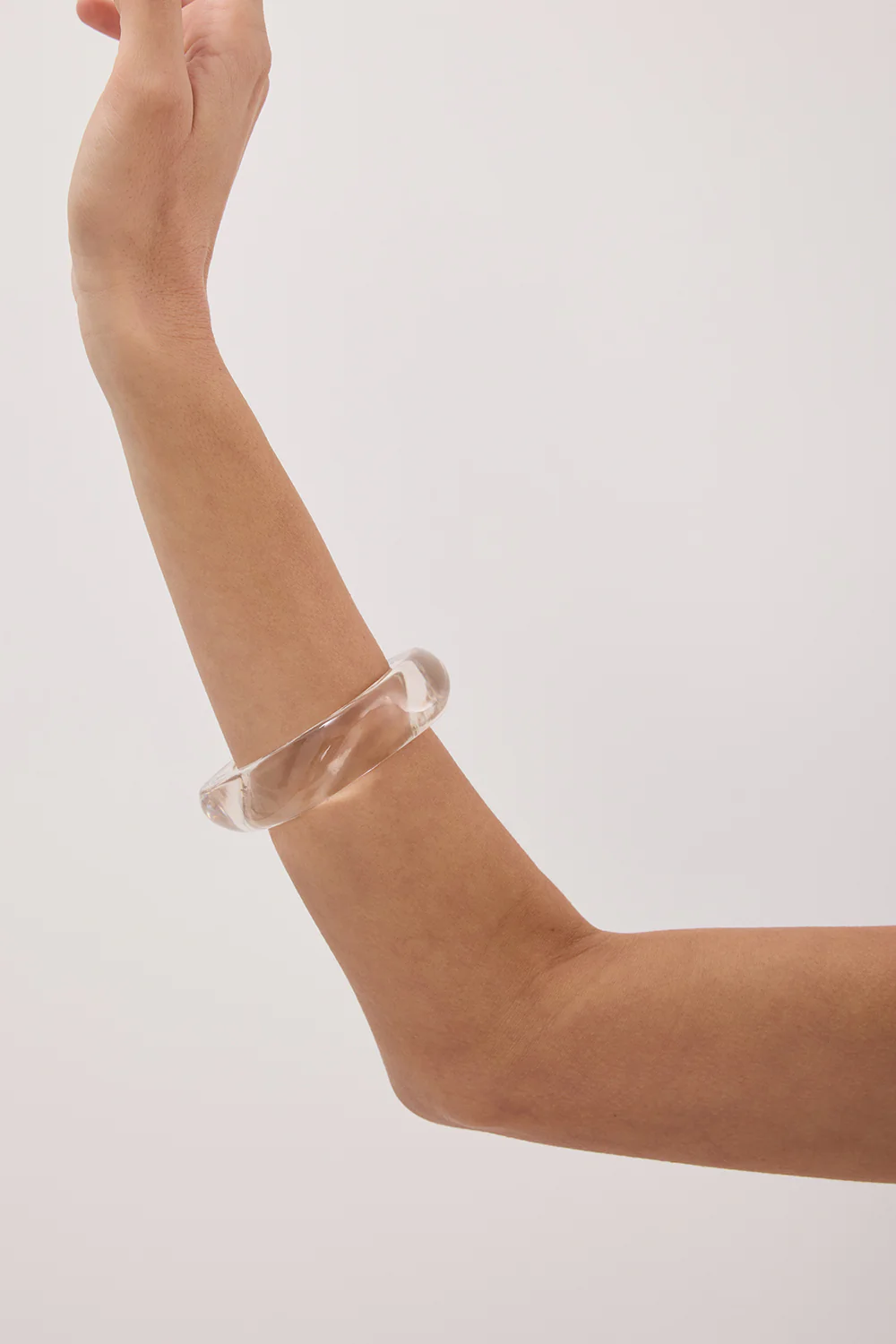 NOAH THE LABEL CLEAR RESIN BANGLE - Image 2