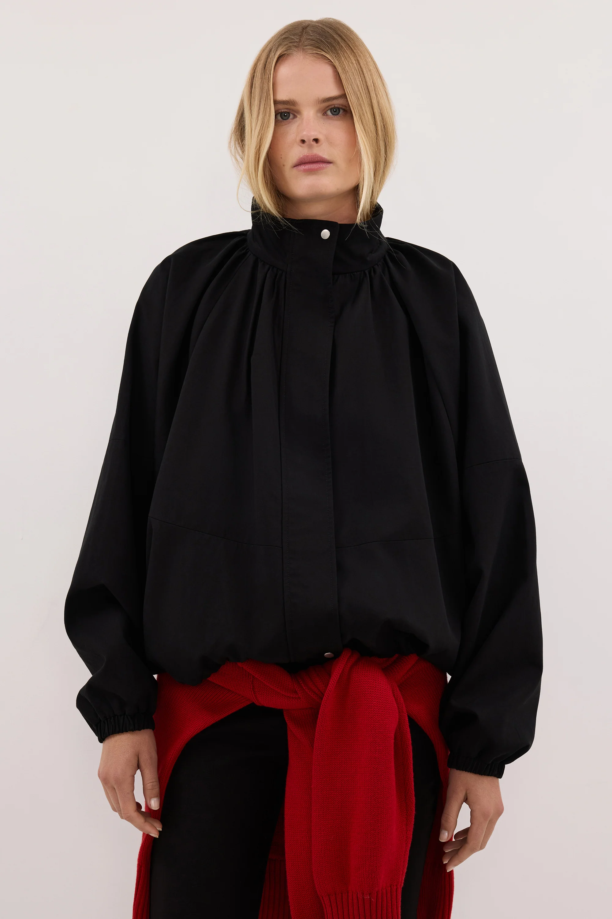 OAKLEE BLACK BATWING LIGHTWEIGHT JACKET - Image 2