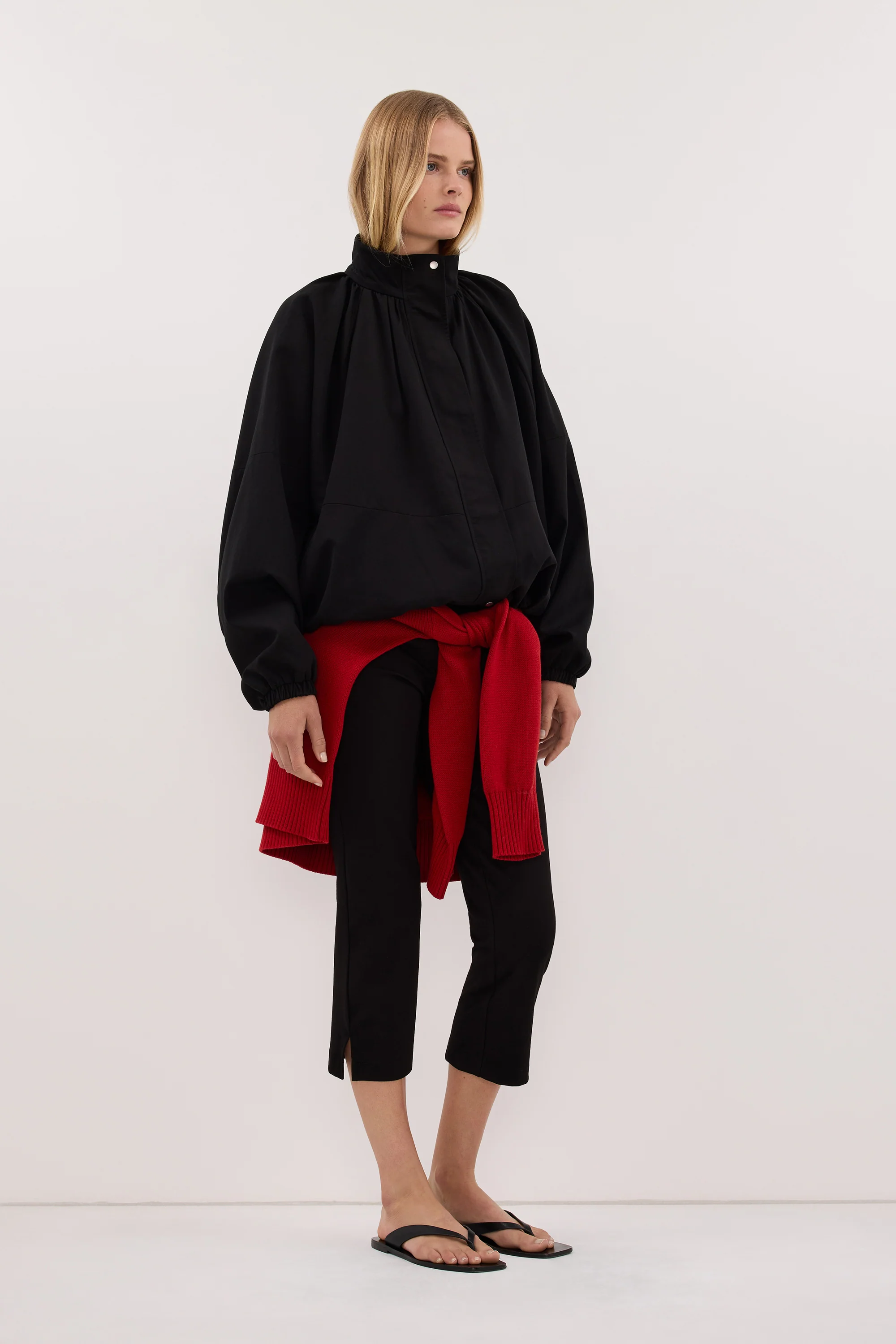 OAKLEE BLACK BATWING LIGHTWEIGHT JACKET - Image 3